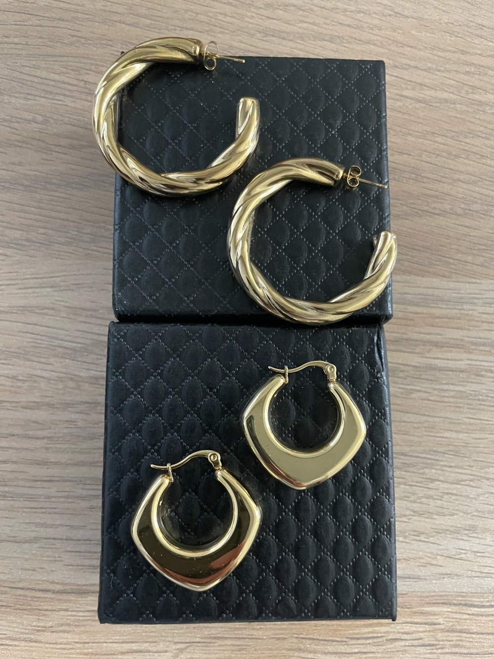 Gold chunky earrings